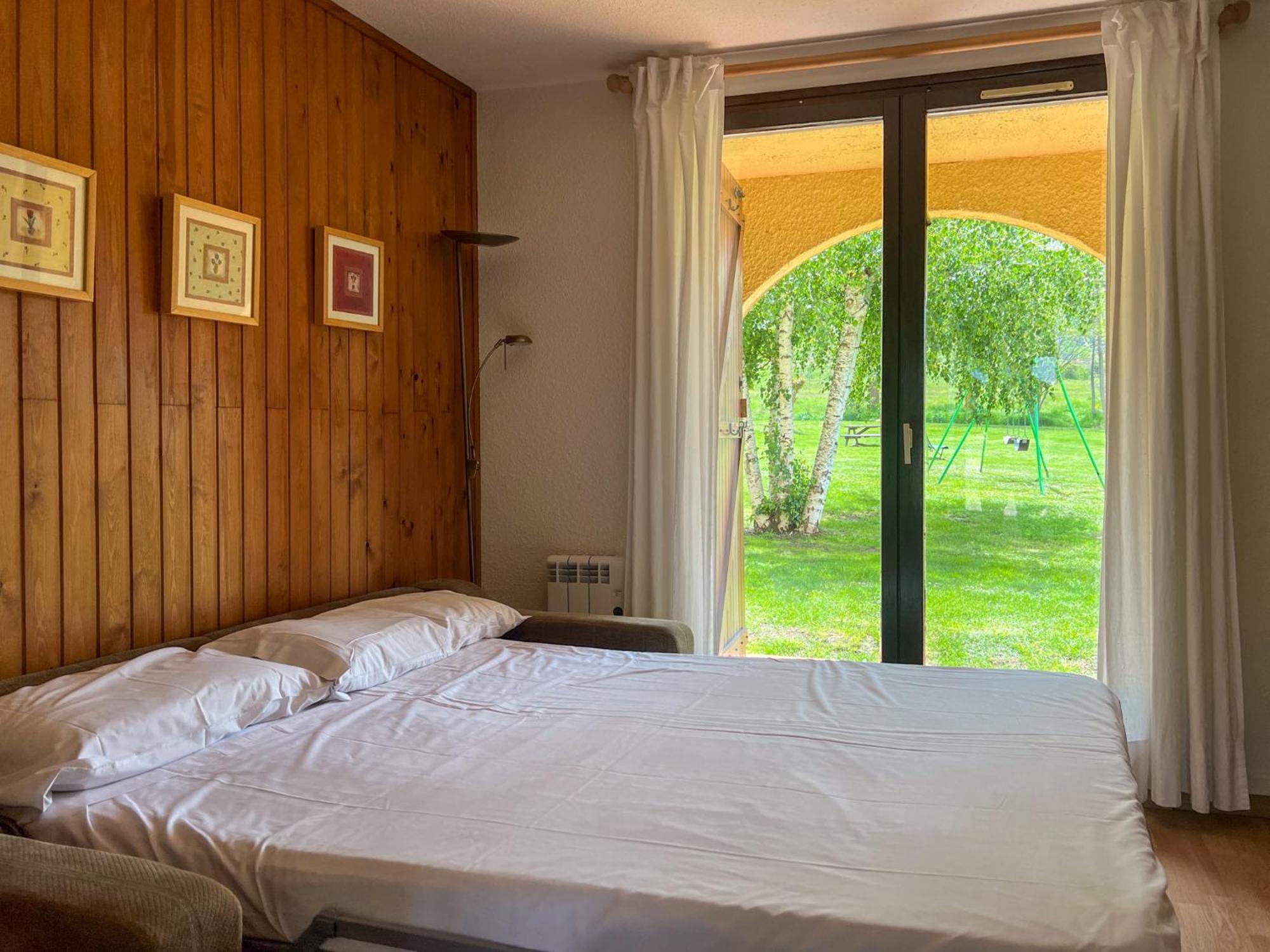 Val De Llous II 39 Apartman Sainte-Léocadie Kültér fotó
